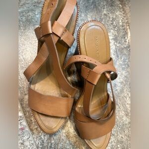 Banana Republic Camel Leather Wedge Heels 7.5 7 1/2